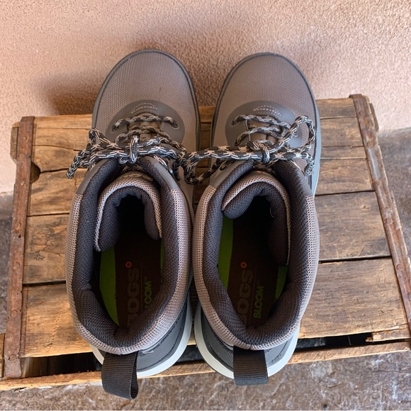 Bogs Men’s Shale Mid Safety Toe Shoes - Picture 4 of 10